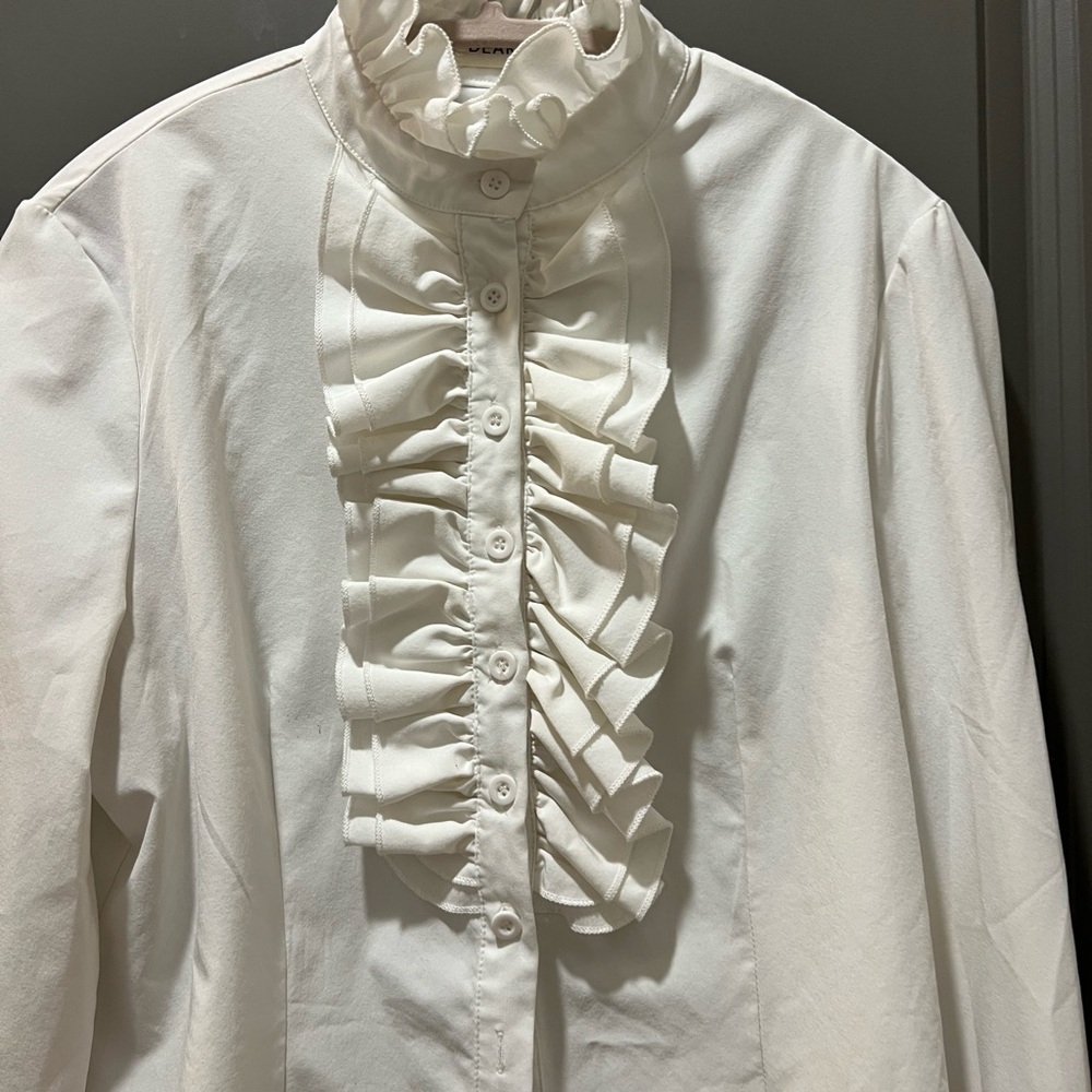 Chic White Ruffled Blouse for Women
